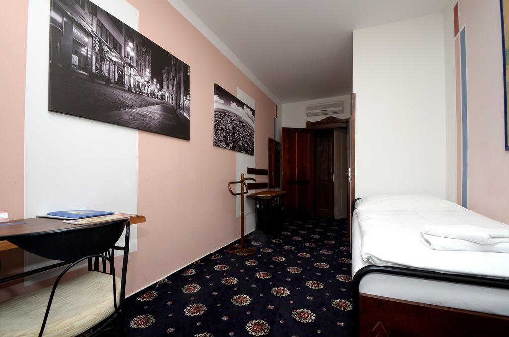 Brioni Boutique Hotel 4* Ostrava Esterno foto